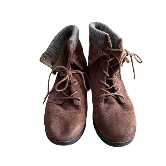 Arizona Yetta Brown Faux Suede Foldover Ankle Lace Boots Womens Size 11 - Picture 3 of 6